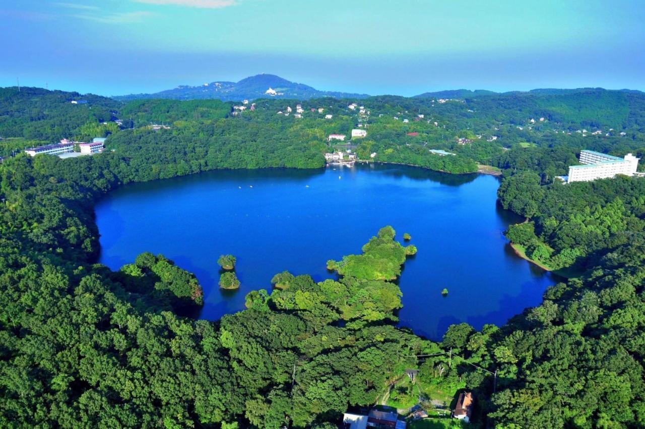 伊豆高原 温泉付別荘 Isana Mountain Villa Futo Dış mekan fotoğraf